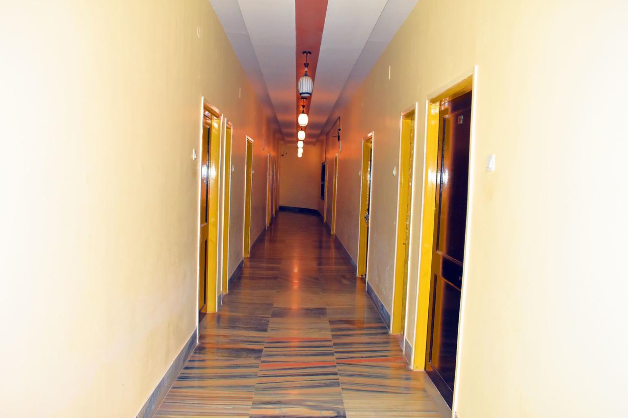 Hotel Triveni Balangir 外观 照片