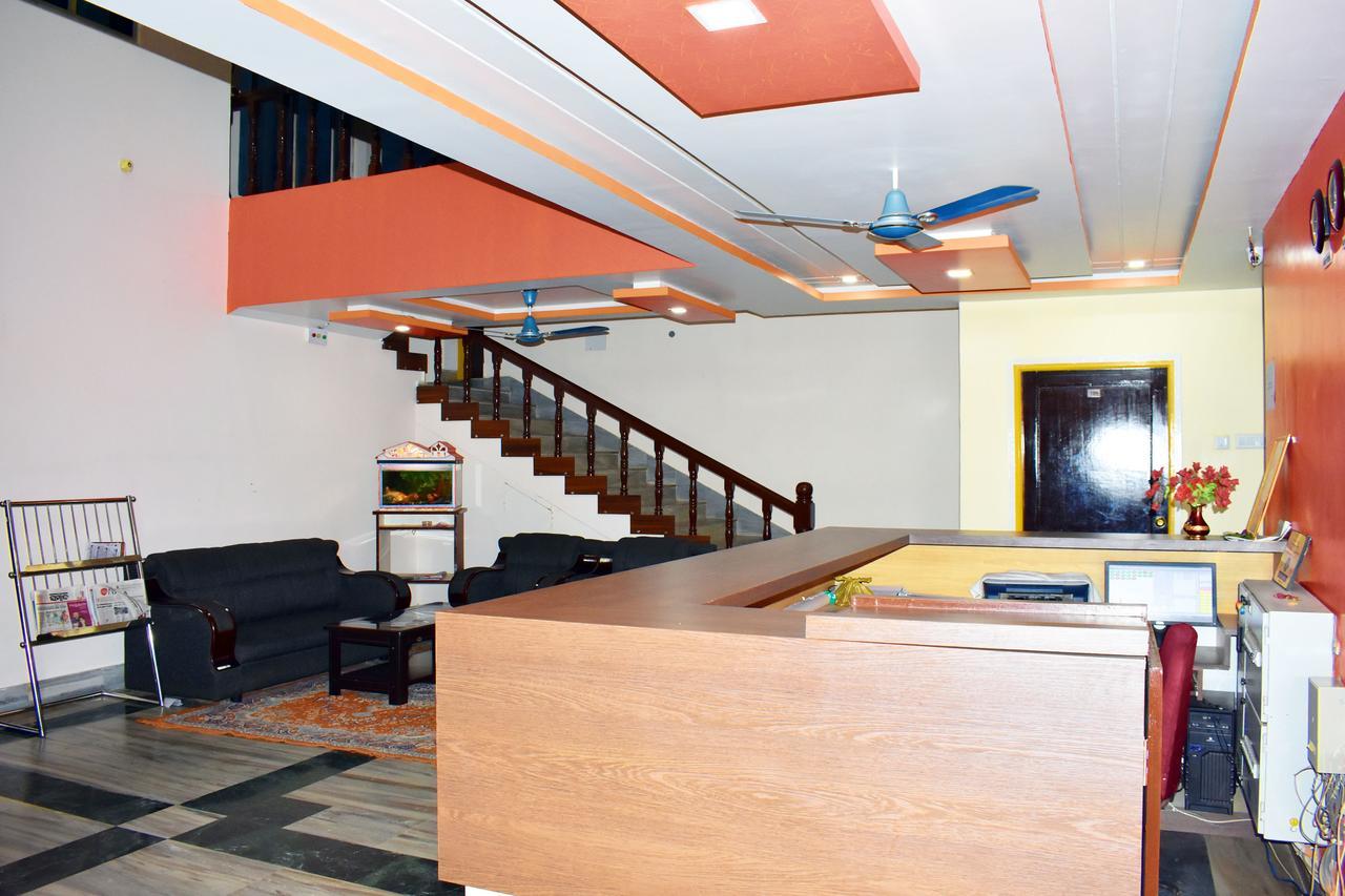 Hotel Triveni Balangir 外观 照片